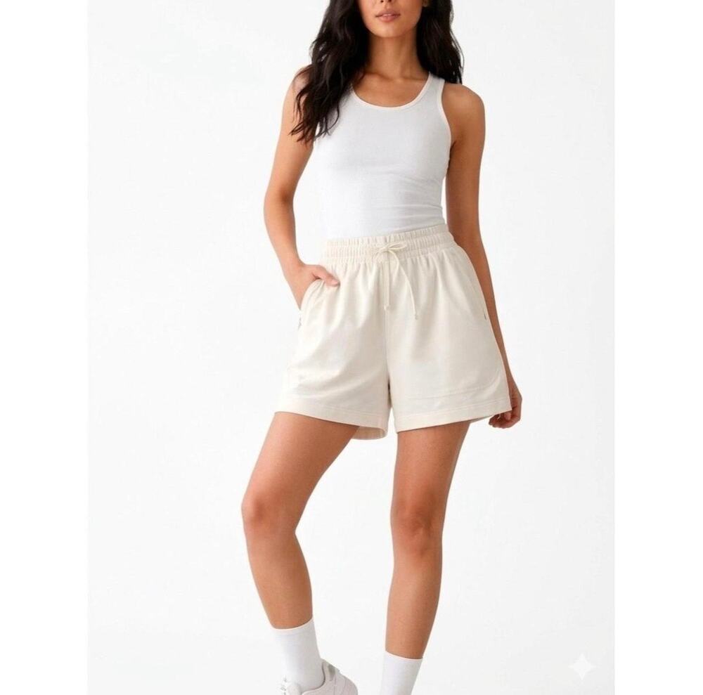NWT SPANX Travel Gab Shorts in Linen - Size S